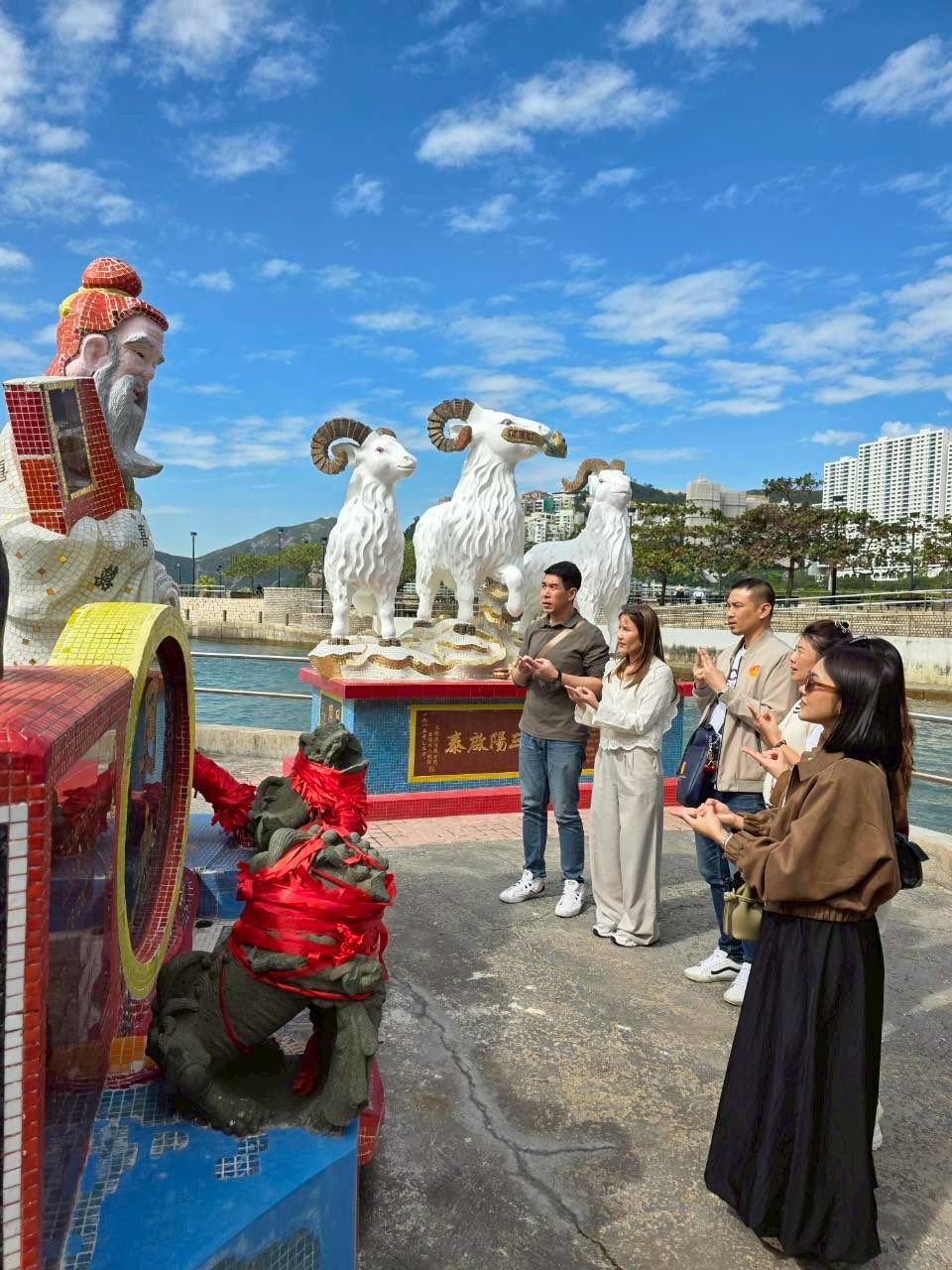 MVL-HKG02-HX : ฮ่องกง มูเสริมพลังไหว้พระ 6วัด FREEDAY 1วัน 4วัน 2คืน