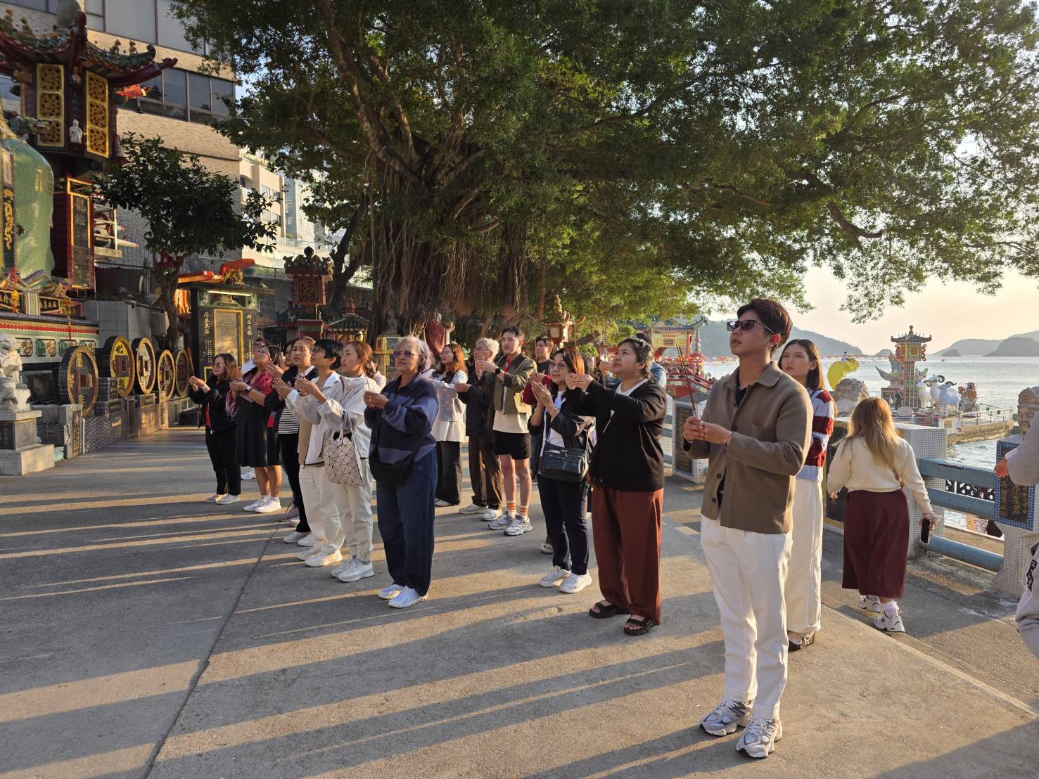 MVL-HKG01-EK ฮ่องกงมูเสริมพลังไหว้พระ 6วัดดัง Freeday 1วัน 3วัน 2คืน & MVL-HKG02-EK ฮ่องกงมูจัดหนัก 9 วัดดัง สักการะ องค์แชกง องค์เก่าแก่600ปี 3วัน2คืน