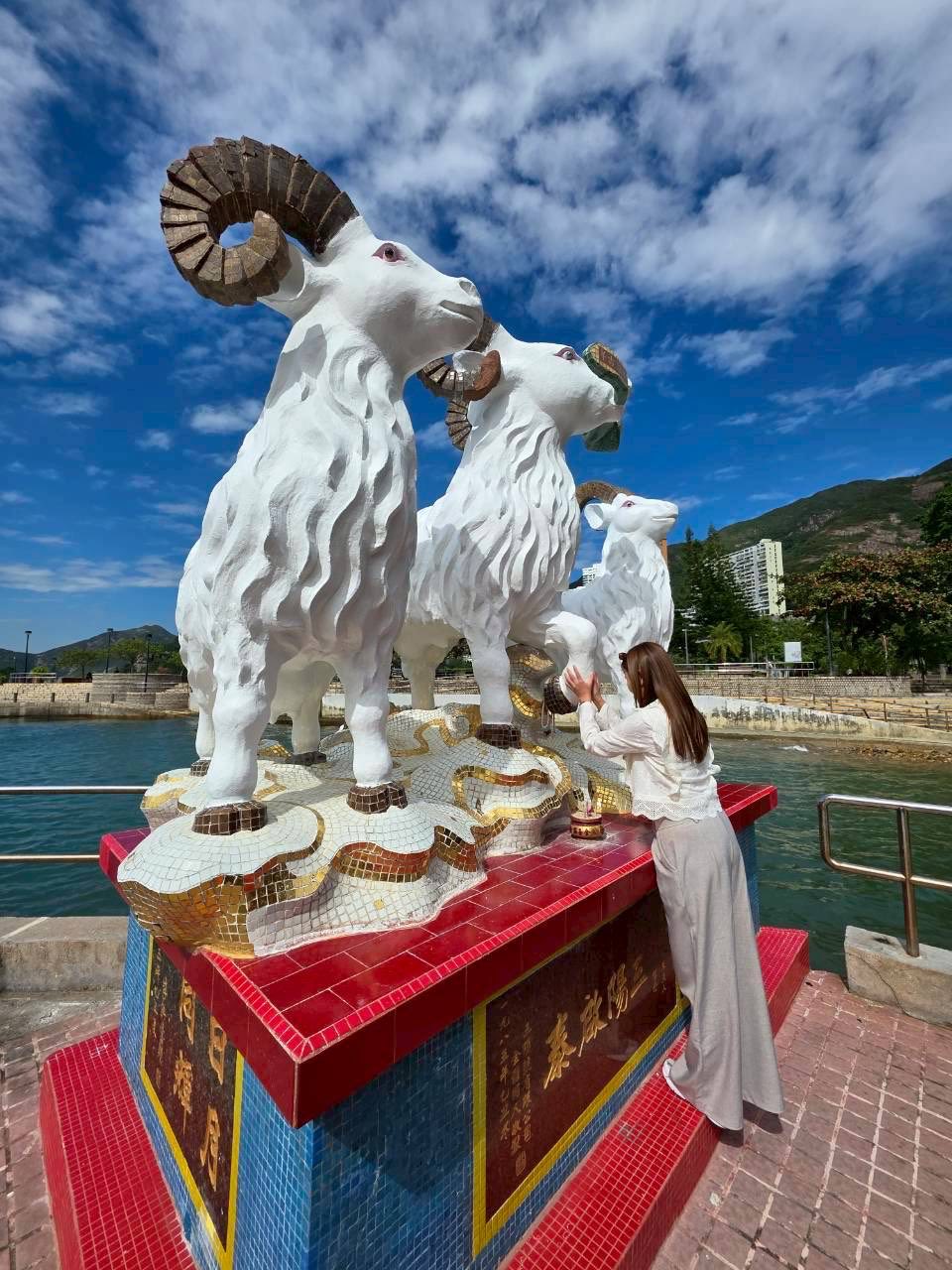 MVL-HKG02-HX : ฮ่องกง มูเสริมพลังไหว้พระ 6วัด FREEDAY 1วัน 4วัน 2คืน