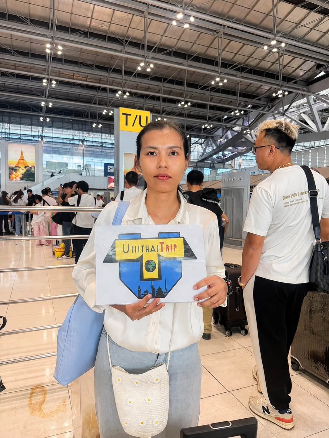 MVL-HKG051-EK : 01- 03 สิงหาคม 2569 ฮ่องกง ช็อปปิ้งเต็มๆ ฟรีเดย์ 1 วัน ไหว้พระ 5 วัดดัง 3 วัน 2 คืน
