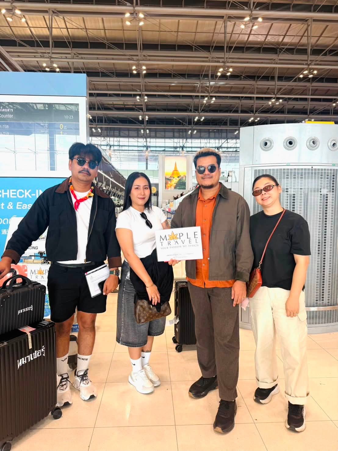 MVL-HKG02-EK : 15- 17  กรกฎาคม 2569ฮ่องกงมูจัดหนัก 9วัดดัง สักการะ องค์แชกง องค์เก่าแก่600ปี 3วัน2คืน
