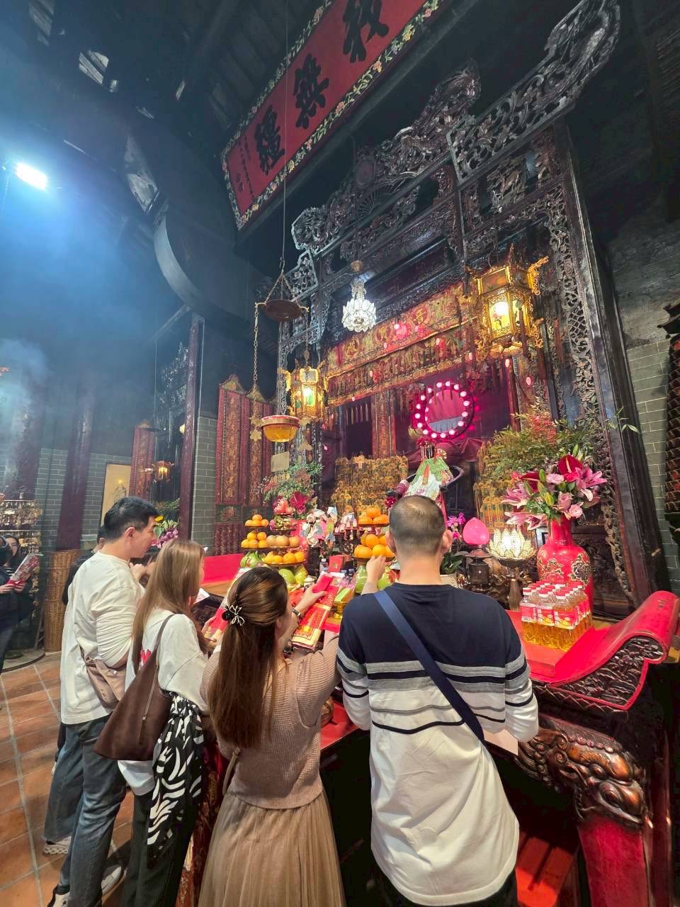 MVL-HKG02-HX : ฮ่องกง มูเสริมพลังไหว้พระ 6วัด FREEDAY 1วัน 4วัน 2คืน